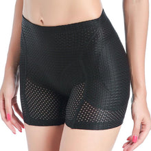 Load image into Gallery viewer, PrettyS⢠Seamless Padded Curvy Panty